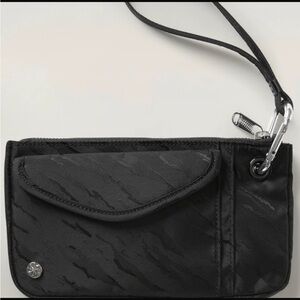 Athleta Coffee Run Black Wristlet Clutch